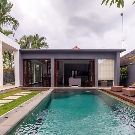 Casa Priya Canggu Extérieur photo